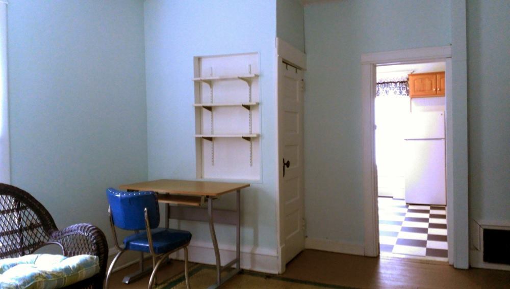 Primary Photo - 705 W High St