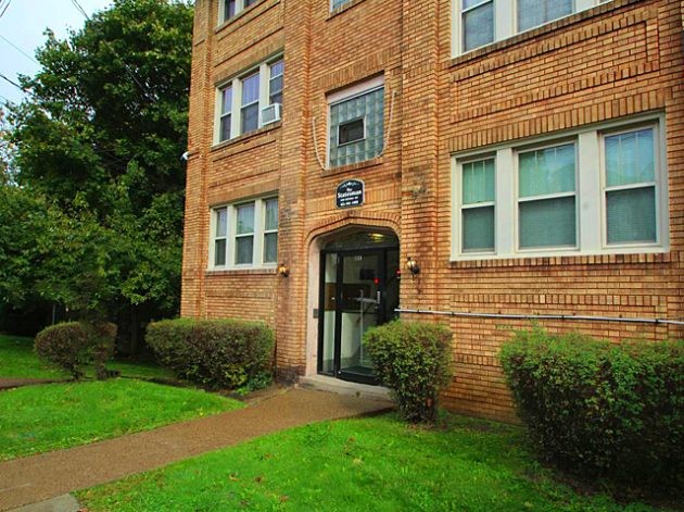 Primary Photo - The Statesman Apartments