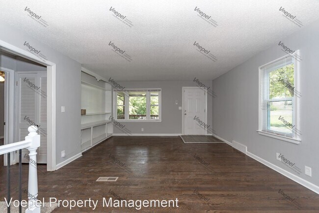 Building Photo - 4 br, 1.5 bath House - 5503 NE 49th St.