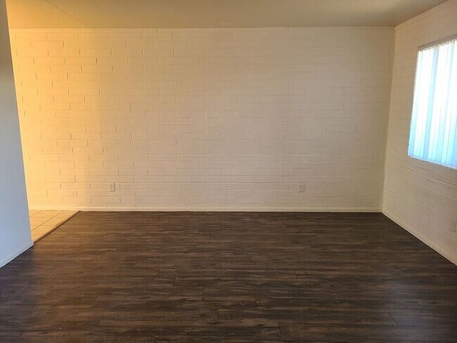 Foto del edificio - 4350 E Fairmount St