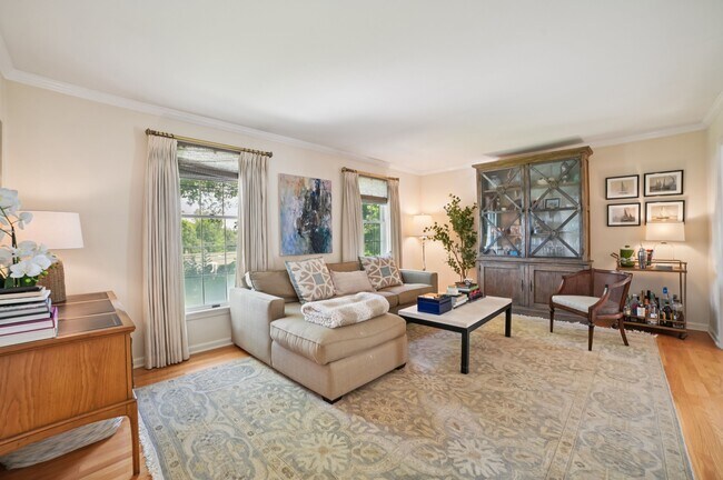 Building Photo - 415 Fairmount Ave
