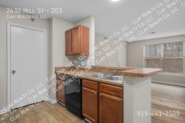 Foto del edificio - 2430 Hill St