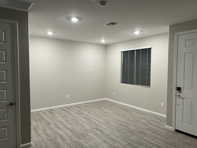 Foto del edificio - 7824 S Bonanza Park Dr