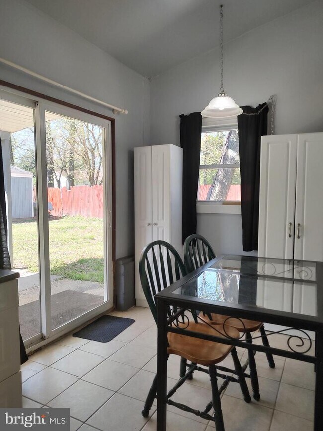 Foto del edificio - 1821 Parkside Dr