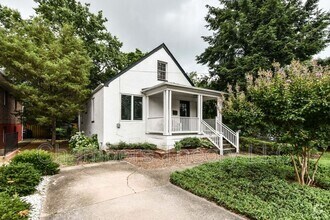 Building Photo - 419 S Barton St