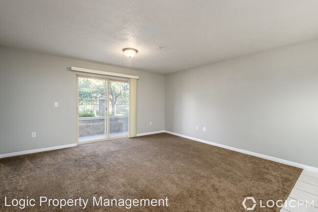 Foto del edificio - 2 br, 2 bath House - 1205 E. Privet Drive ...