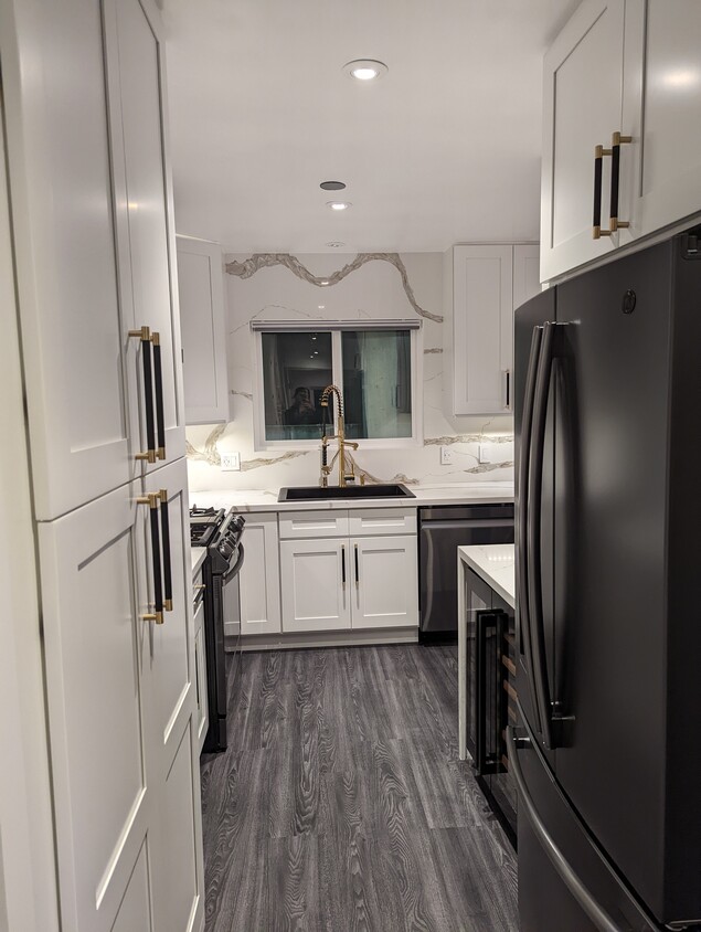 Foto principal - 1238 Barry Ave