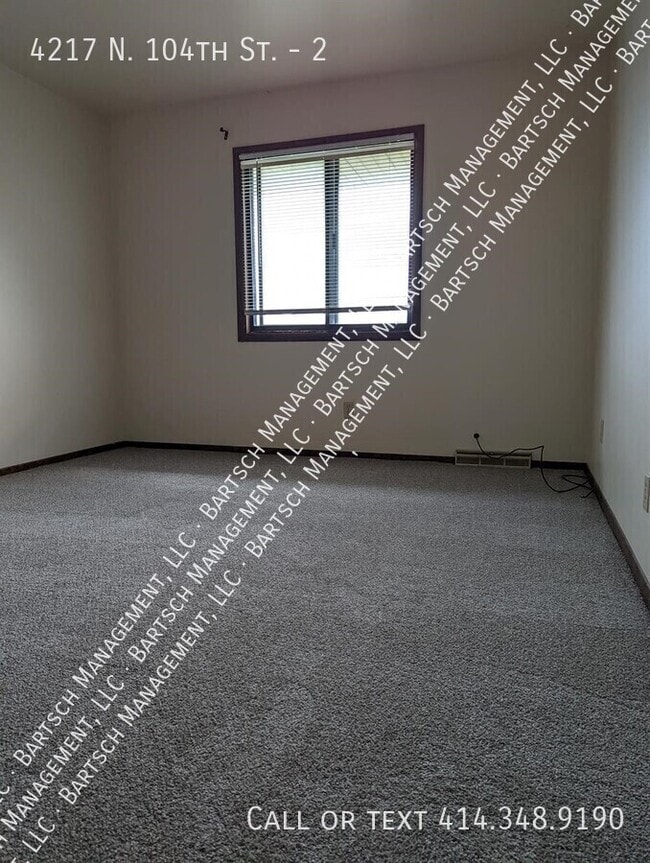 Building Photo - 4217 N 104th St