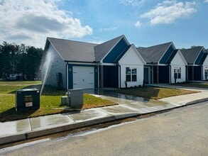 Building Photo - 1810 Lateglow Way