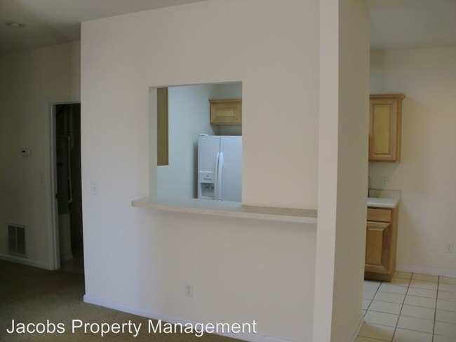 Building Photo - 1115 Kennesaw Ridge Rd