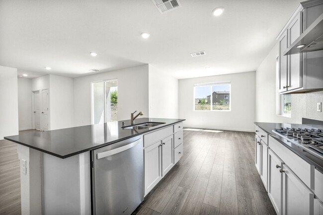 Building Photo - 340 Waterville Dr