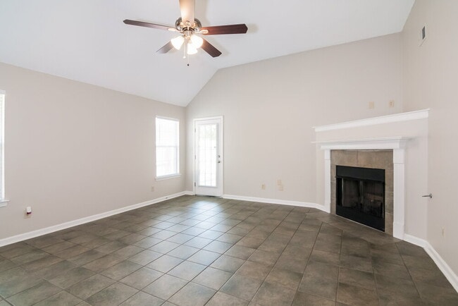 Building Photo - 8682 Cat Tail Dr