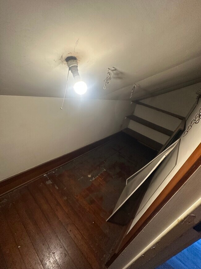 Foto del edificio - 214 N Maple St