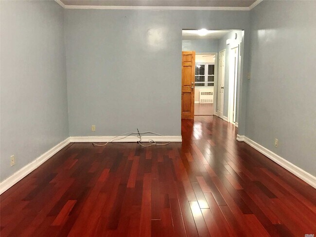 Foto del edificio - 88-23 163rd St
