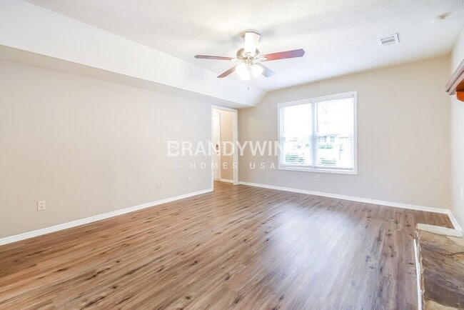 Building Photo - 5359 Kemper Pl