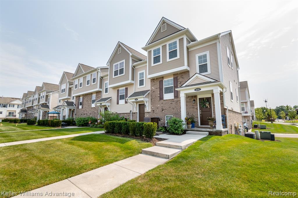 3155 Chambers W, Wixom, MI 48393 Condo for Rent in Wixom, MI