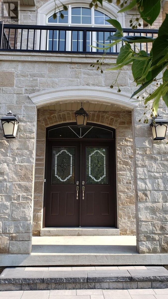 Building Photo - 146 Moraine Hill Dr