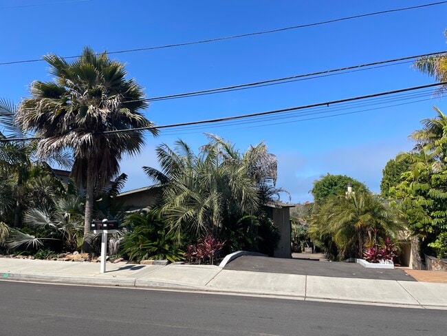Building Photo - 818 Hygeia Ave