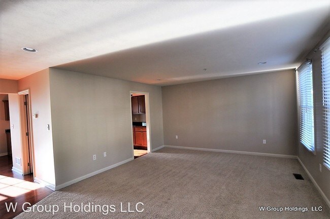 Building Photo - 1048 Bayberry Dr