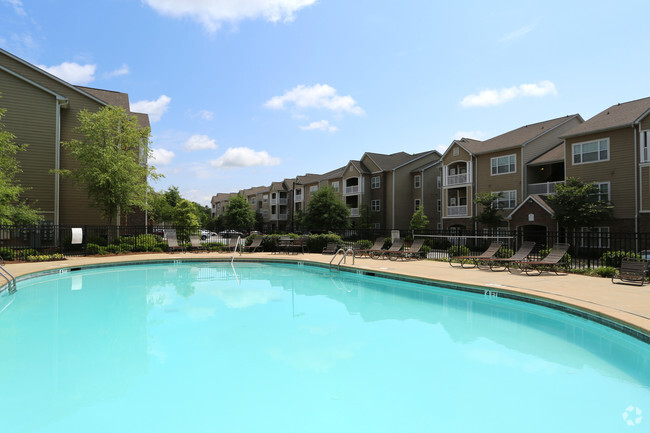 Piscina de agua salada - Lumpkin Park Apartments