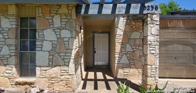 Building Photo - 5234-5236 Meadow Rise Street