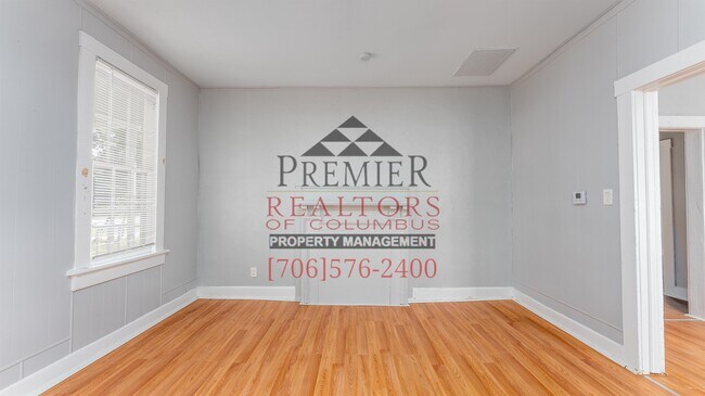 Foto del edificio - 1013 Fletcher Ave