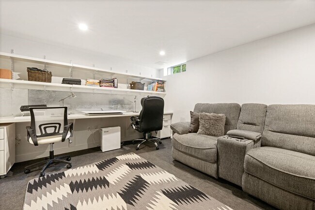 Foto del edificio - 85 E Cottage St