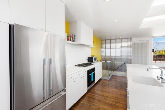 Building Photo - 58 Dolores Terrace
