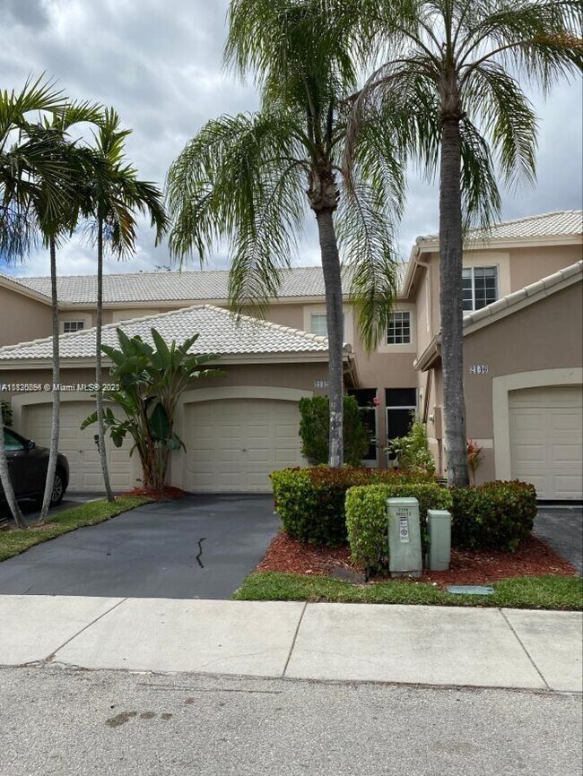 2142 Madeira Dr, Weston, FL 33327 Townhome Rentals in Weston FL