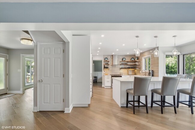 Foto del edificio - 603 Carlyle Ln