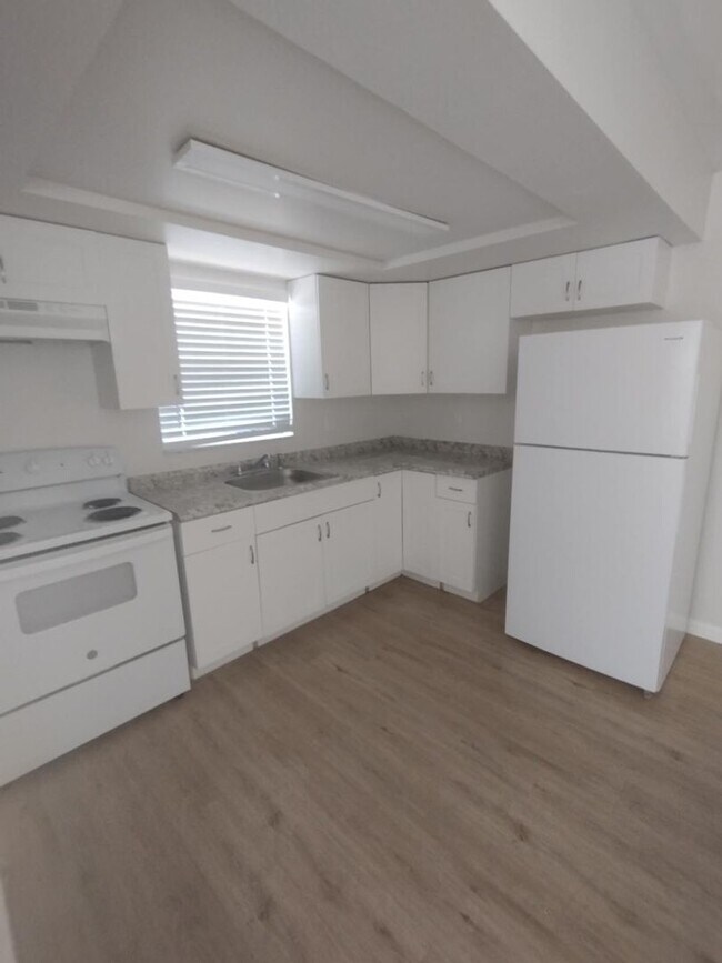 Foto del edificio - Newly Renovated Apartment Unit!