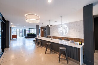 Building Photo - 4th & 5th