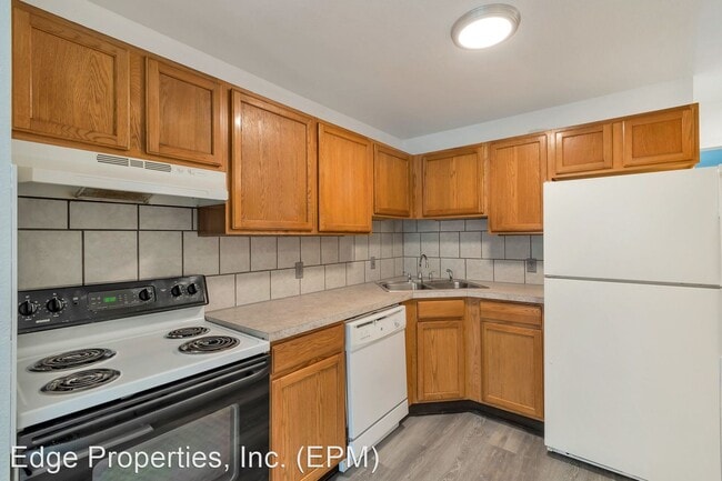 Foto del edificio - 185 S Sable Blvd