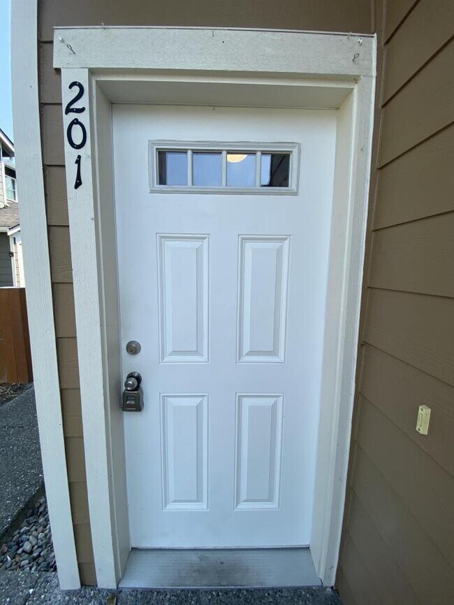 Foto del edificio - 3 bedroom in Marysville WA 98271