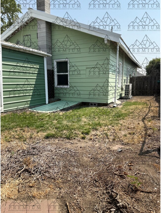 Foto del edificio - 1 BED 1 BATH HOME!