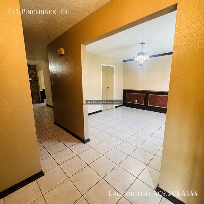 Building Photo - 331 Pinchback Rd