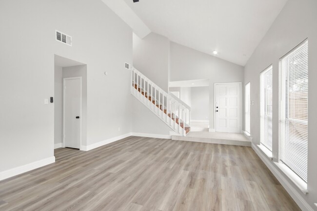 Building Photo - 16602 Capewood Dr