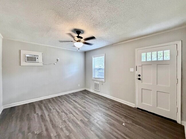Foto del edificio - 4943 Buford Ave