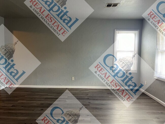 Foto del edificio - Adorable home W/ MOVE IN SPECIAL!