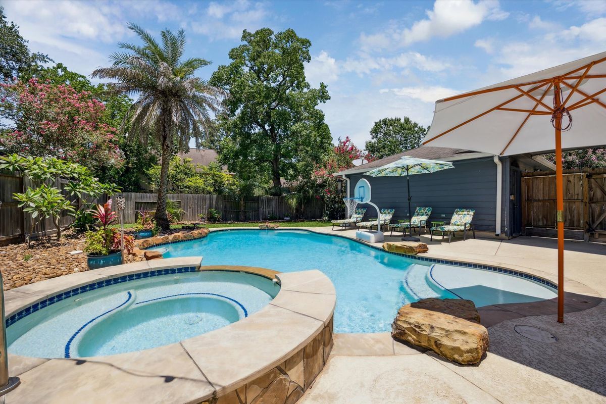 Foto principal - 4311 Meadowbank Dr