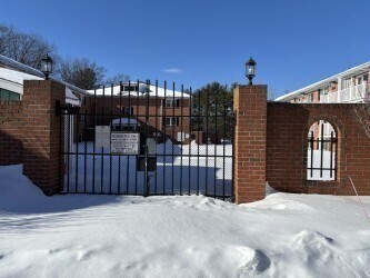 Foto del edificio - 34 Leonard Rd