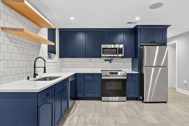 Foto del edificio - Available Now! Two Bed // Two Bath in Eckington!