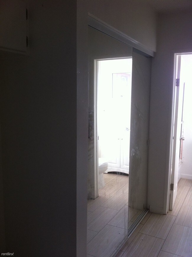 Foto del edificio - 520 E Hazel St