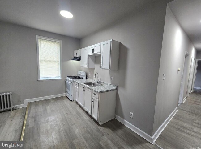 Building Photo - 5515 Haverford Ave