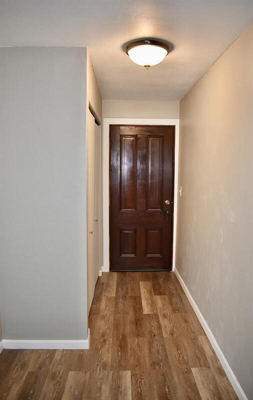 Foto del edificio - 224 E 3rd St