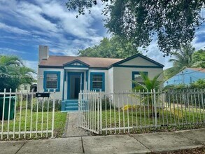 Building Photo - 569 NW 42nd St