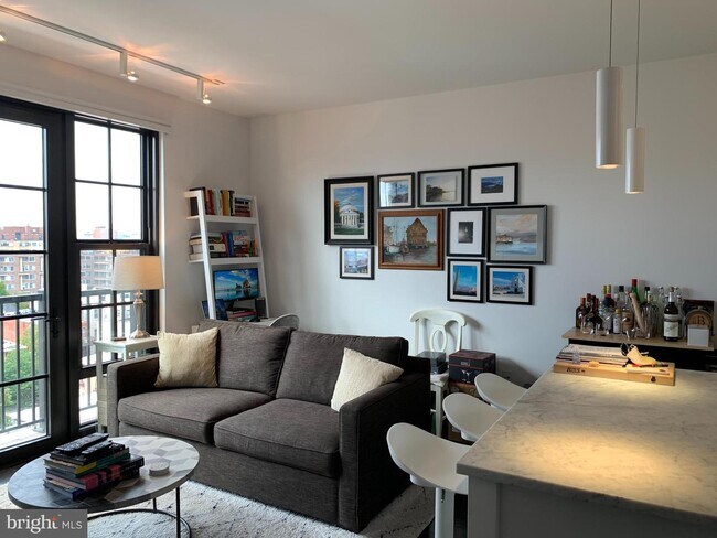 Foto del edificio - 1011 M St NW