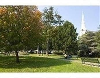 Foto del edificio - 400 Cross St