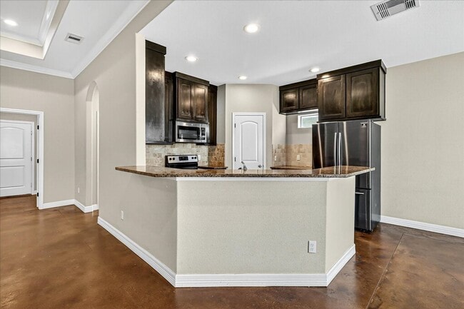 Building Photo - 7237 Lake Tranquility Dr