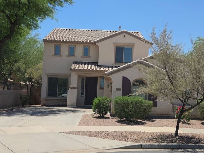 Building Photo - First Month rent FREE on OAC, Move in by 9/1/26 and a 13 month lease!!